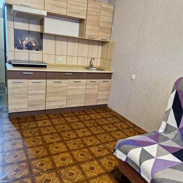 Сдам гостинку На Гарибальди 26