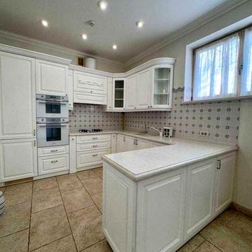 Продажа хозяйского дома, подвал, 240м²