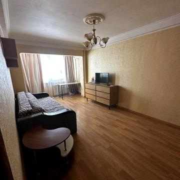 Квартира на Русанівці. Метро Лівобережна 15 хвилин пішки.