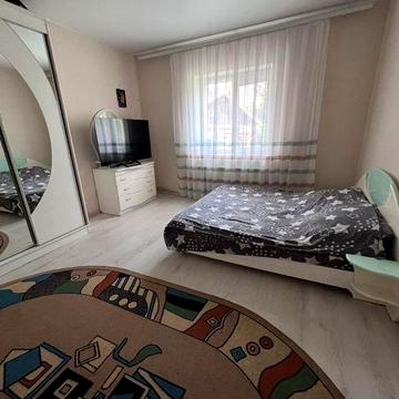 Здам однокімнатну квартиру. Район Київська, друга лікарня.