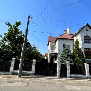 Молодіжна вул.