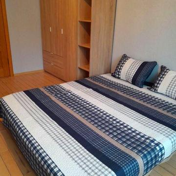 Сдается 2 х комнатная  квартира м. Харьковская