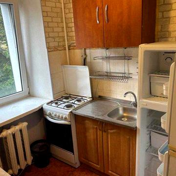 Здам 1 к вул Бакинська 37 а м.Дорогожичі