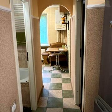 Продаж 3к Квартира Коновальця вулиця