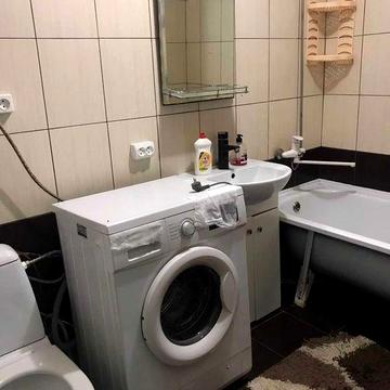 Сдаю 2-х ком.кв-ру на 3 этаже/9, по ул Космонавтов, ост. Энгельса