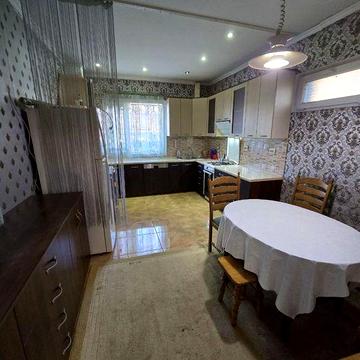 Продам Трьохкімнатну квартиру