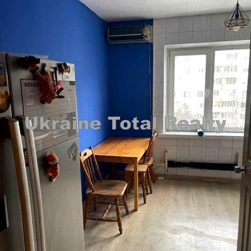 3к квартира біля метро Вирлиця/Харківська! Вул. Вербицького 28В