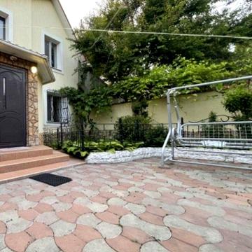 Сдам дом Толбухина/Мега дом 4 к  ,генератор,зарядка для электро авто!