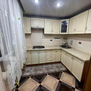 Здам квартиру 3 кімнатну