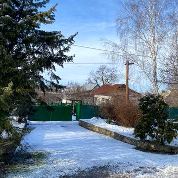 Затишний будинок