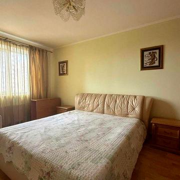 Продам 2кім.квартиру вул.Грушевського,парк Перемоги,м.Бровари SL