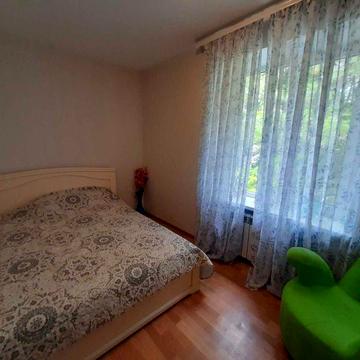 Редкое предложение! 2-ух комнатная в сталинке. Зоопарковая/парк Победы