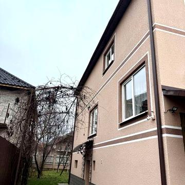 Оренда всього  будинку або половину  будинку