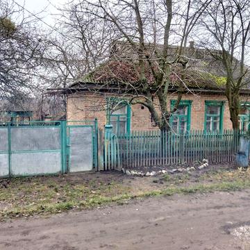 Продам будинок в м.Знамянка,південна частина міста.25000 дол.