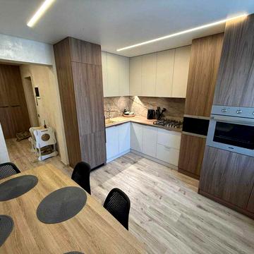 Однокімнатна з євроремонтом! Індив. Опалення! Тепла підлога