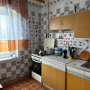 Продам 3 кім.кв. м Київ Дарницький район вул.Вербицького