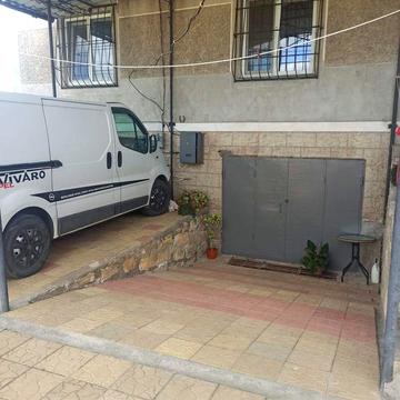 Село Великодолинское  Дом с ремонтом. 280м . +15 соток угловой