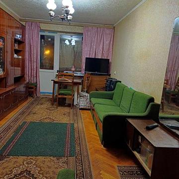 Продам 2 к кв м. Индустриальна (404680)