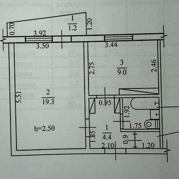 Героїв просп., 32