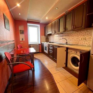 Оренда 3 кімнатноі квартири М.Лагуновоі 10