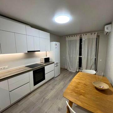 Оренда 1 кімнатноі квартири Киівська 261а