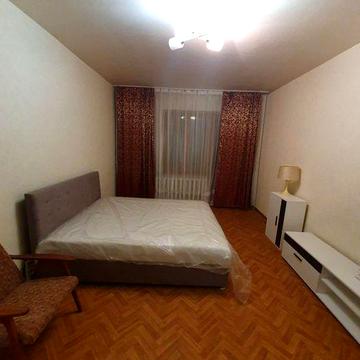 Здам 1 кімнатну квартиру на Оболоні біля метро (Героїв Дніпра 32)