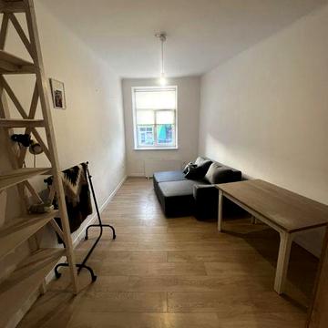 Продаж 1 кім квартири  ,вулиця Кульпарківська