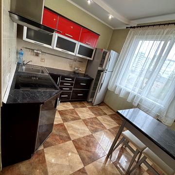 Олександра Мишуги вул., 3