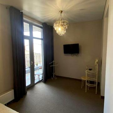 Довгострокова оренда 1к Квартира Катерининська площа