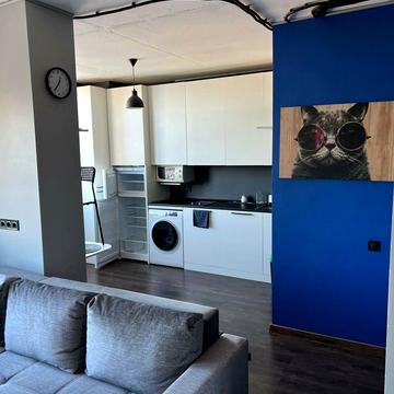 Львівська вул., 17