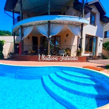 Продажа  ДОМА бассейн, подвал, Совиньон, 4 спальни