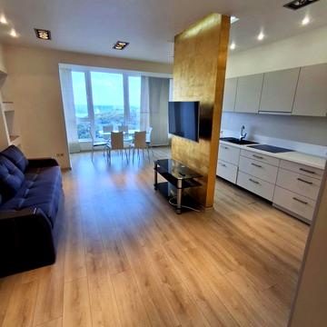 Старонаводницька вул., 8-Б