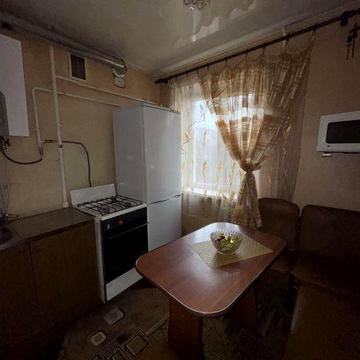 Аренда 1 ком кв , в Саксаганском р-не ( ул Софьи Перовской )