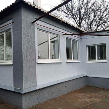 здам новий будинок з євроремонтом в місті Ізюмі