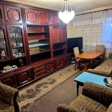 Оренда 2к квартири, Новокадацька площа, метро поряд