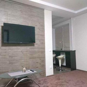 Аренда 1-комнатной квартиры-студии . Центр, с ремонтом.