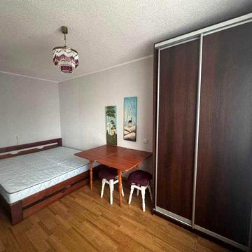 Куренівка, вул. Копилівська 12А, оренда 1к квартири (гостинка), є Газ!