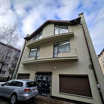 Військових Ветеранів вул., 6