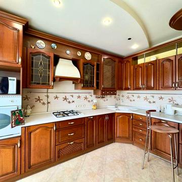 Здам 3х кімнатну квартиру в центрі!