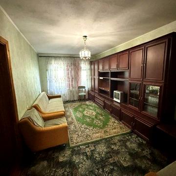 3-комнатная квартира в Шевченковском районе, 2/9