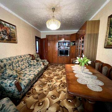 Простора 4-кімнатна квартира в районі Малікова