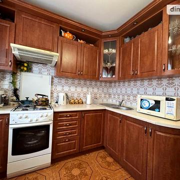 Продаж 3к Квартира Прибузька вулиця