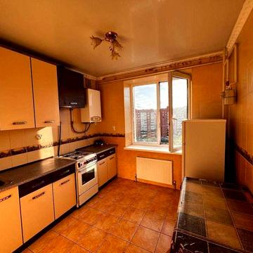 Здам 2- кімнатну квартиру по вул. Героїв Крут!