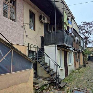 Продам квартиру на Болгарській