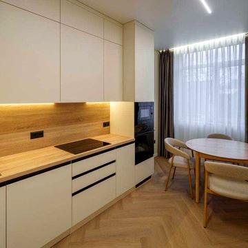 Здана ДВОКІМНАТНА квартира з РЕМОНТОМ 60м2