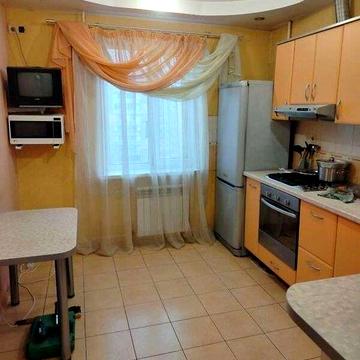 Продаж 3к квартири, Дарницький район,метро Харківська пішки,програми