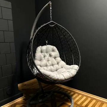 Продаж 2к Квартира Петрушевича площа