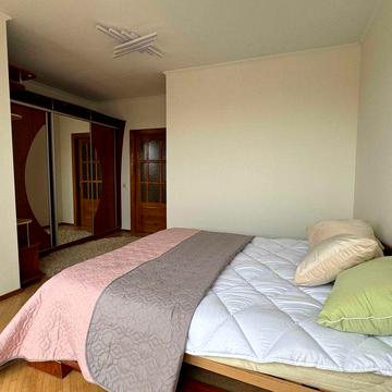 Оренда 3-к кв ЦЕНТР (Південний Бульвар , АТБ) Н/Б А/О Відео . Ключі .