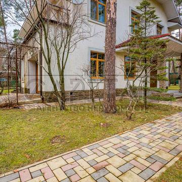 Плютовська вул.