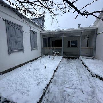 Продам будинок у місті Лозова